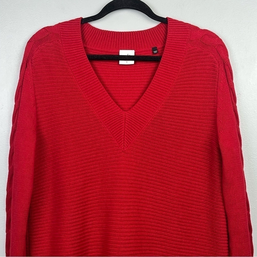 Cabi 3714 red Standout Pullover vneck  ribbed w/cable knit detail sweater, small - Picture 4 of 10